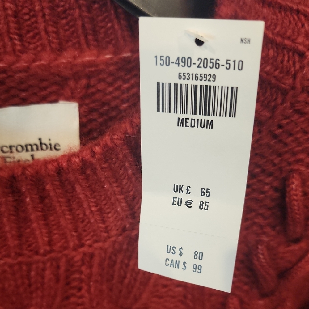 Cozy Red Cable Knit Sweater - Picture 3 of 4